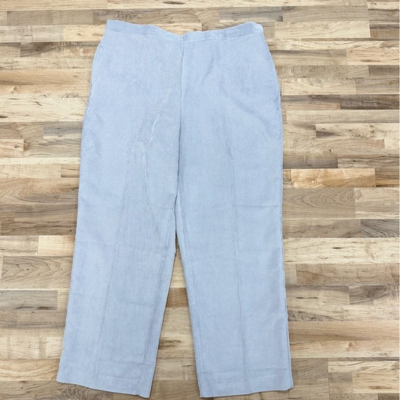 NEW Alfred Dunner Corduroy Pants Comfort Elastic Waist 18P Short Light Gray - Picture 3 of 9